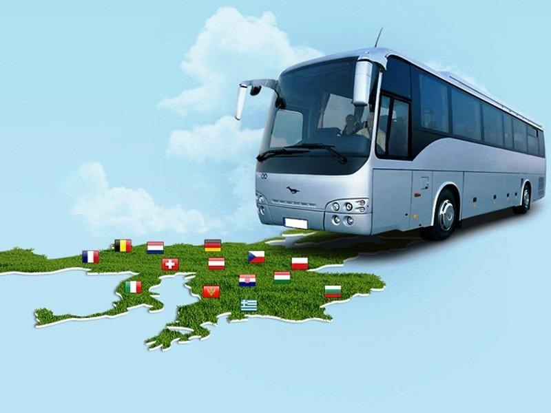 Триэл тур автобусные туры. Автобусы в Черногории.